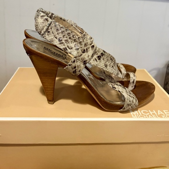 Michael Kors Beige Snake-Print Slingback Heels - Picture 3 of 6